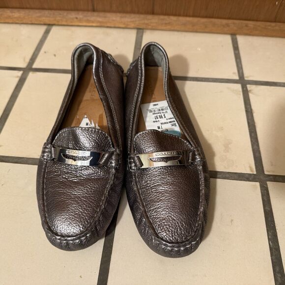 Coach Nola Gunmetal Silver Pebbled Leather Logo Slip On Loafer Driving Shoe 8 - Picture 4 of 6